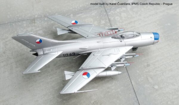 Model: MiG-19PM